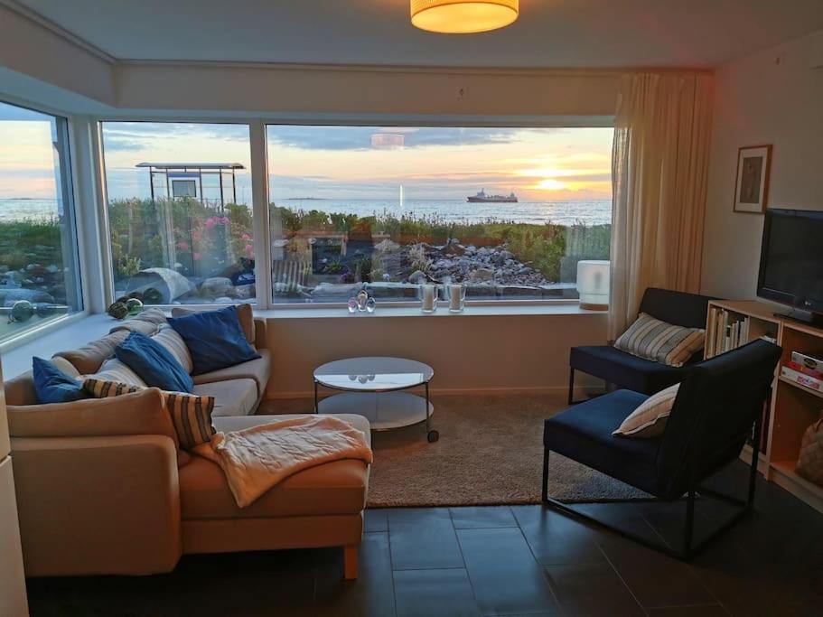 Beach Front Appartments In Design Eco-Villa Ulsteinvik Luaran gambar