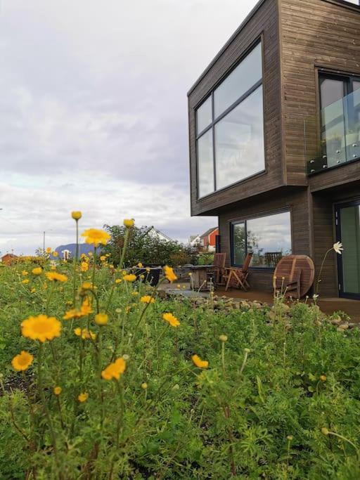 Beach Front Appartments In Design Eco-Villa Ulsteinvik Luaran gambar