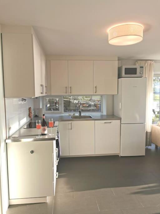 Beach Front Appartments In Design Eco-Villa Ulsteinvik Bilik gambar